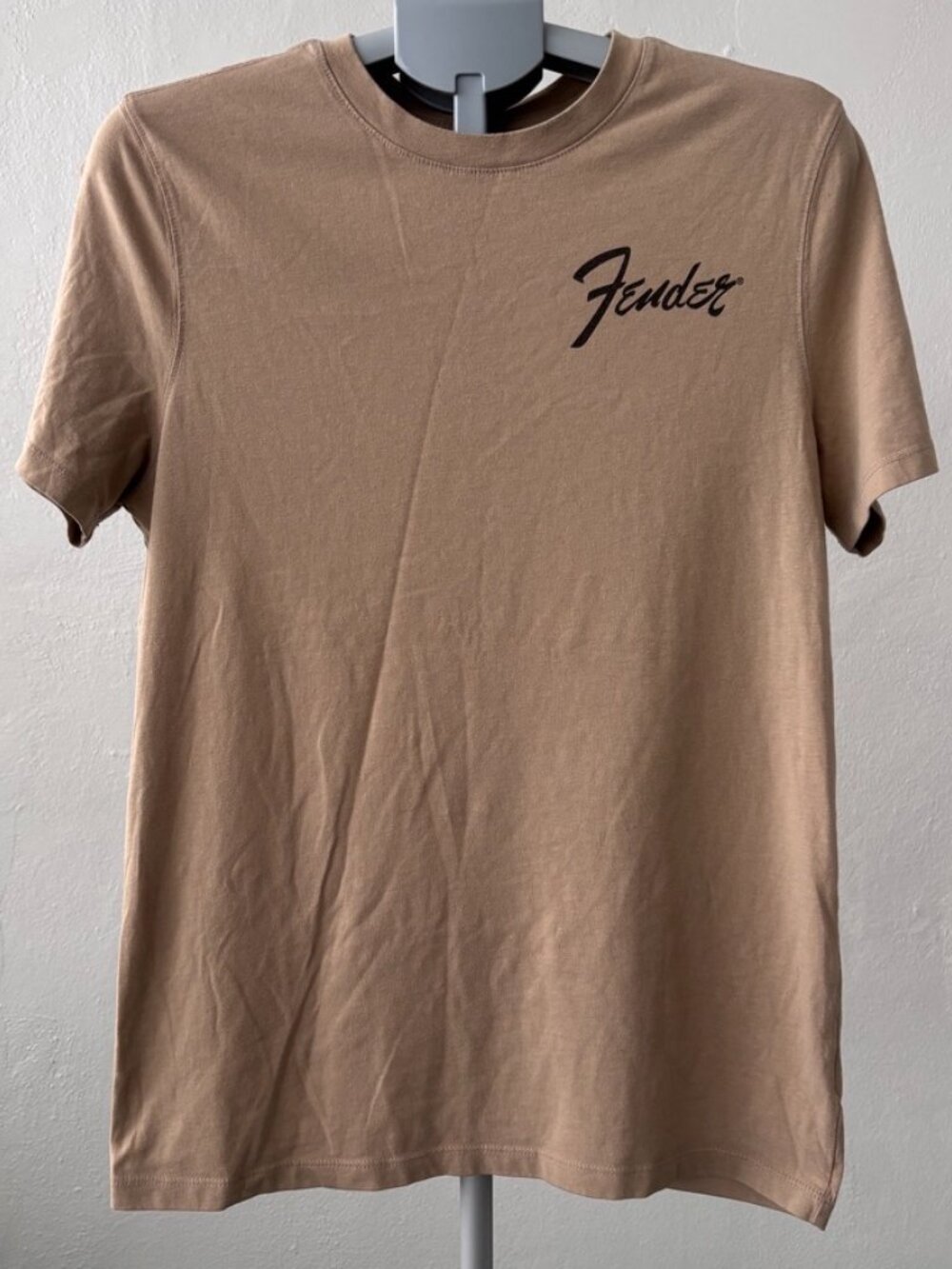 Fender Shirt Mens Medium Tan Goodfellow Crewneck Bass Guitar Patent Tee 2024